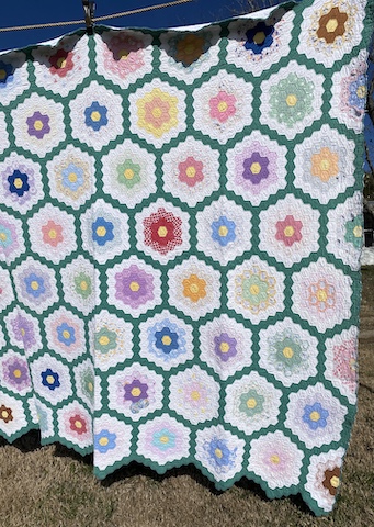 Flower Garden Vintage Quilt